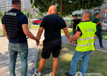 У Києві затримали ділків за продаж фіктивного вступу до ВНЗ