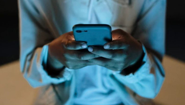 Як підліткам розпізнати шахраїв в інтернеті: поради МВС