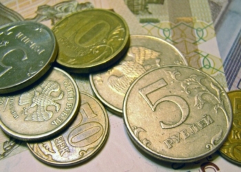 Дефіцит бюджету РФ перевищив річний план на 37%