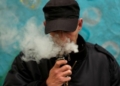 Скандал з UVAPE: мережа ігнорує заборону на вейпи