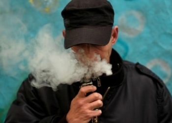 Скандал з UVAPE: мережа ігнорує заборону на вейпи