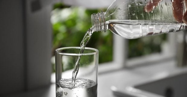 Скільки води пити для схуднення: поради дієтолога