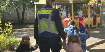 Службові собаки в дитсадку: весела зустріч і безпека