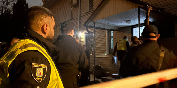 Стрілянина у Печерському ТЦК: нападнику загрожує довічне