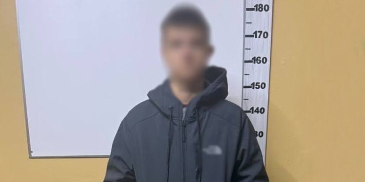 У Києві 18-річний шахрай ошукав жінку на 2 тисячі доларів