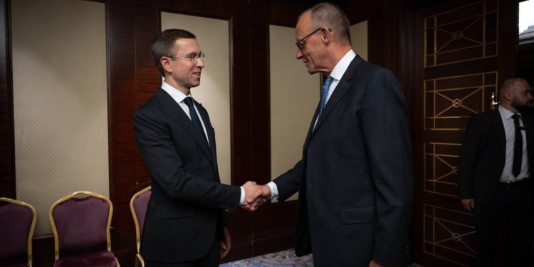 Україна закупить німецькі локомотиви та енергообладнання