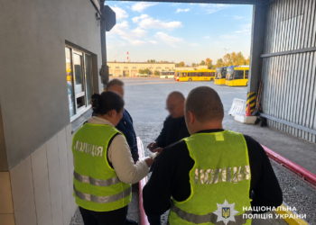 Забруднення озера Алмазне: судитимуть посадовця Київпастрансу
